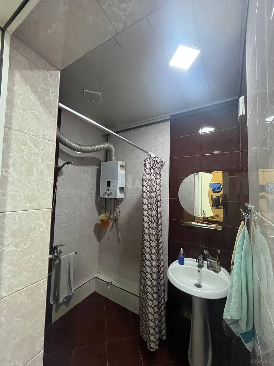 3 otaqlı Köhnə tikili, Həzi Aslanov m., Bakı