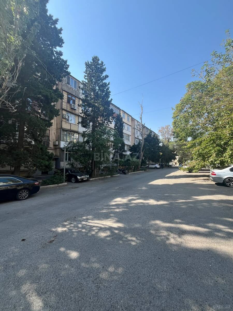 3 otaqlı Köhnə tikili, Həzi Aslanov m., Bakı