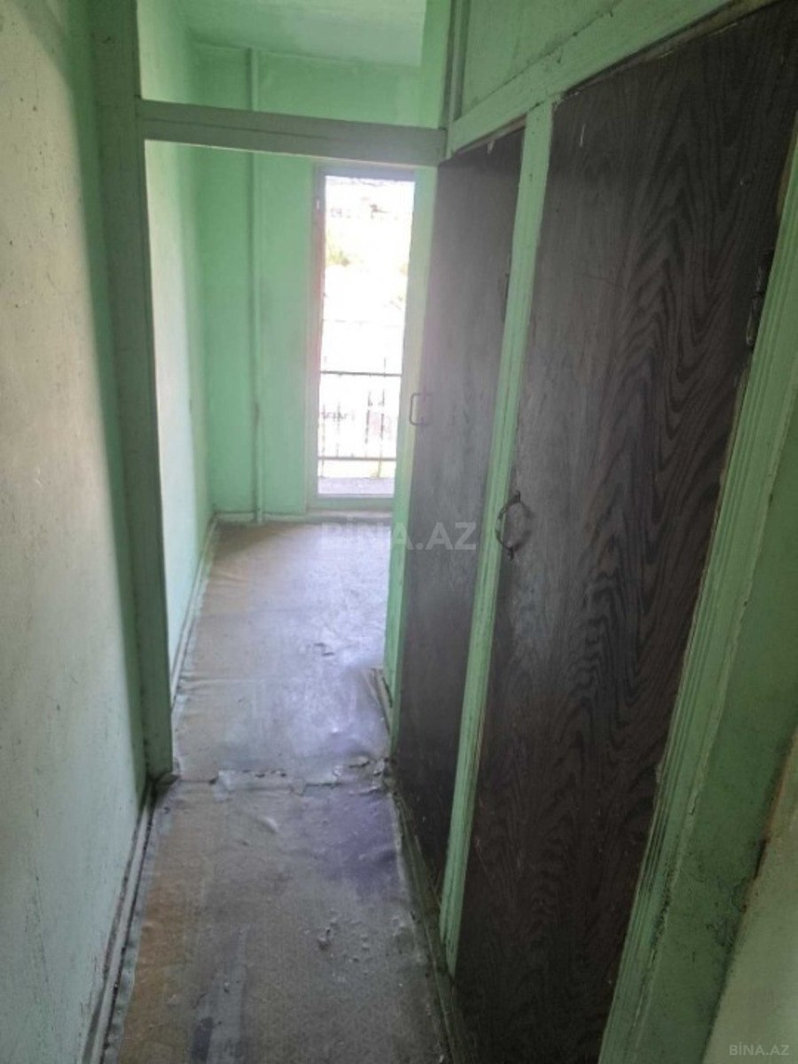 4 otaqlı Köhnə tikili, Qaraçuxur q., Bakı