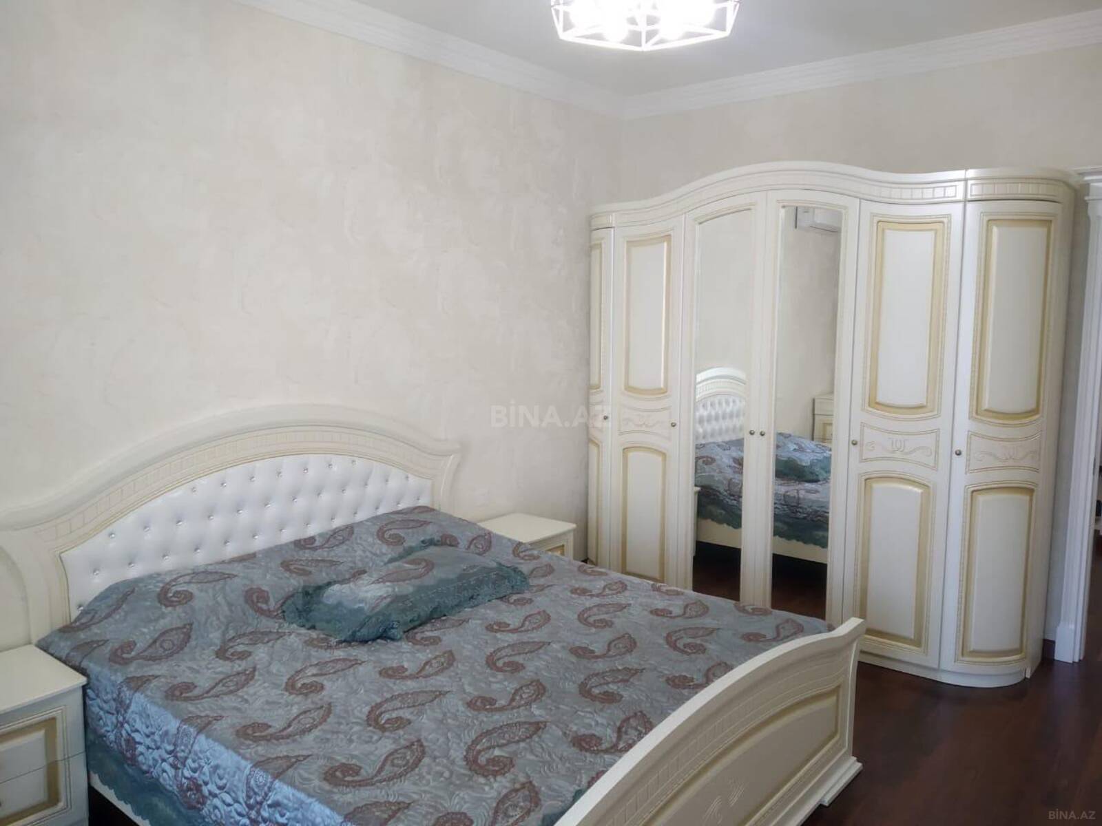 4 otaqlı Yeni tikili, Yasamal r., Bakı