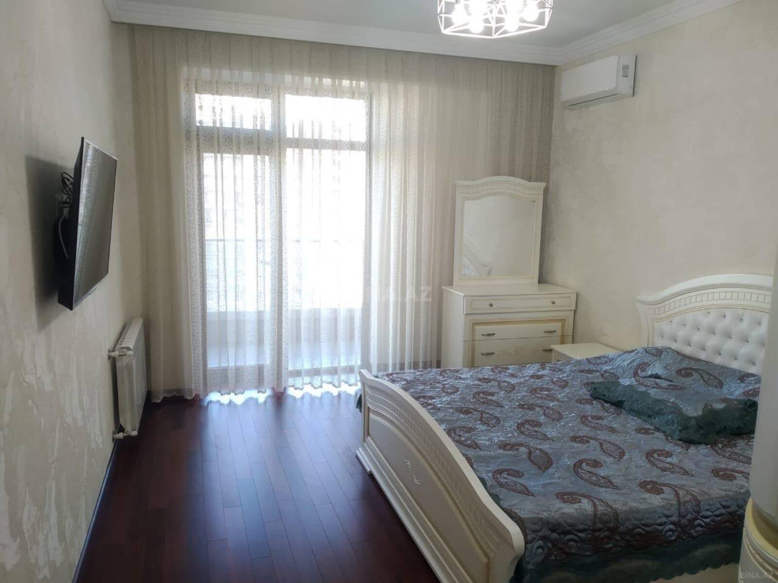 4 otaqlı Yeni tikili, Yasamal r., Bakı