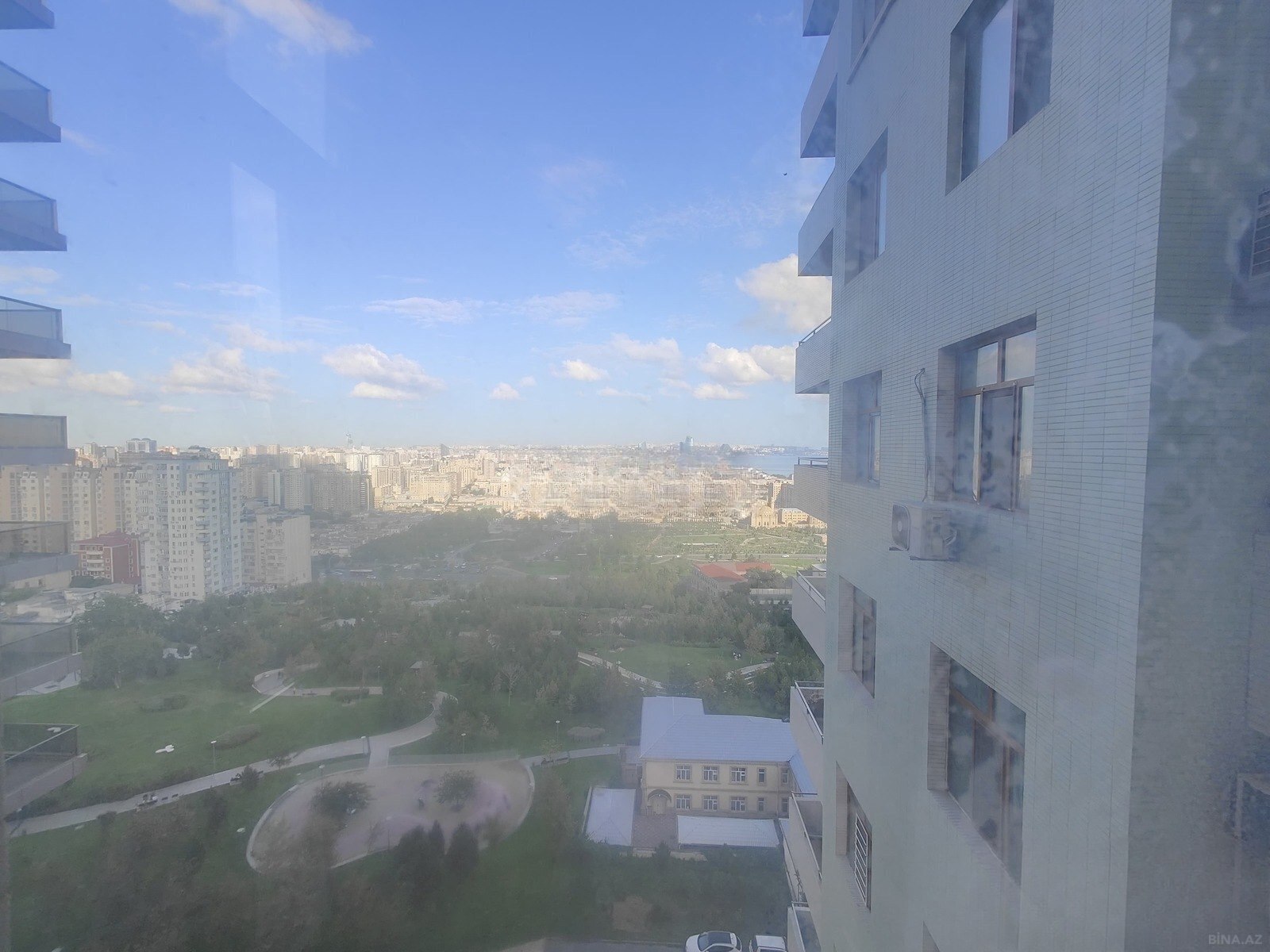 3 otaqlı Yeni tikili, Nizami m., Bakı