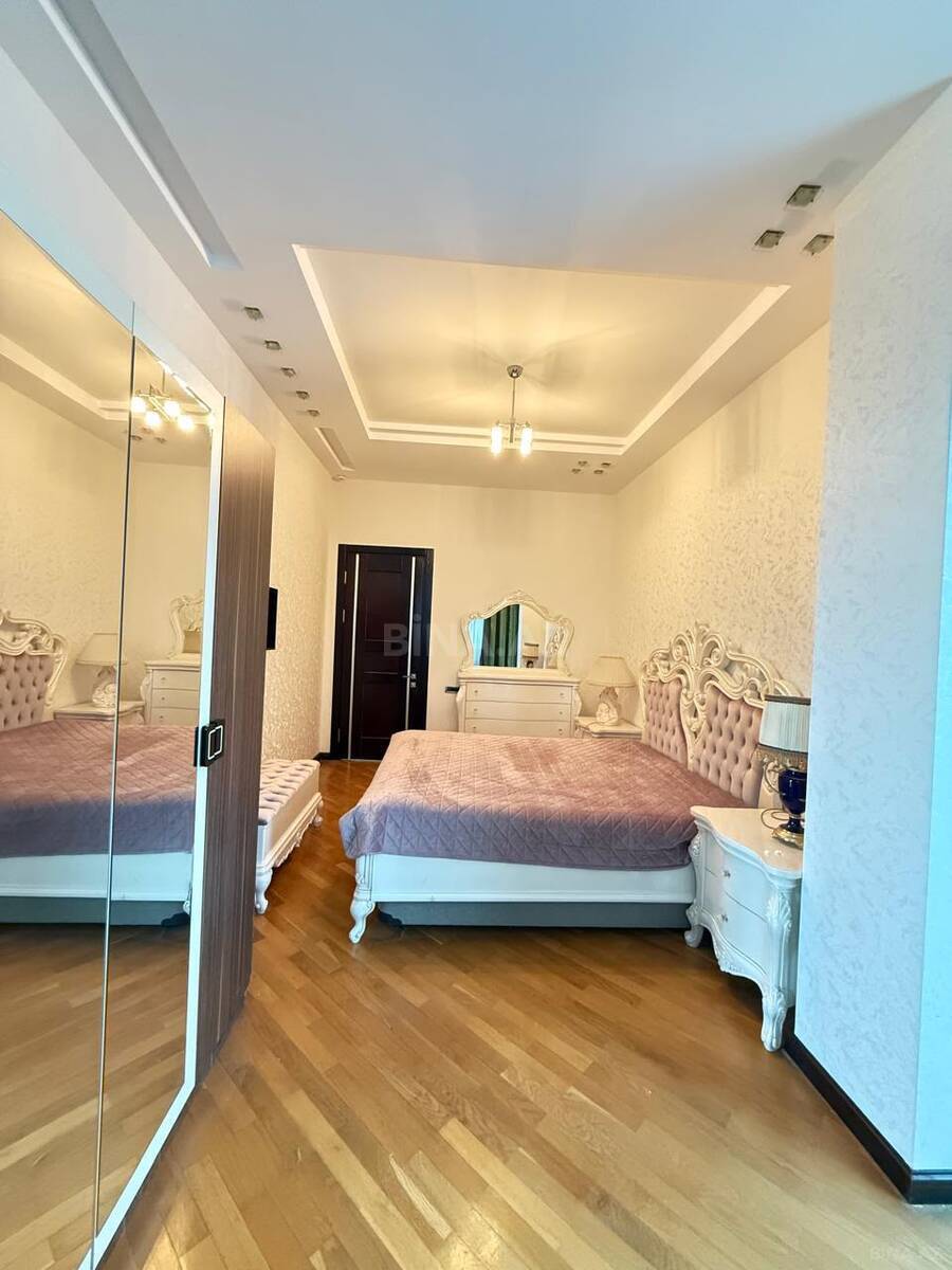 3 otaqlı Yeni tikili, 28 May m., Bakı