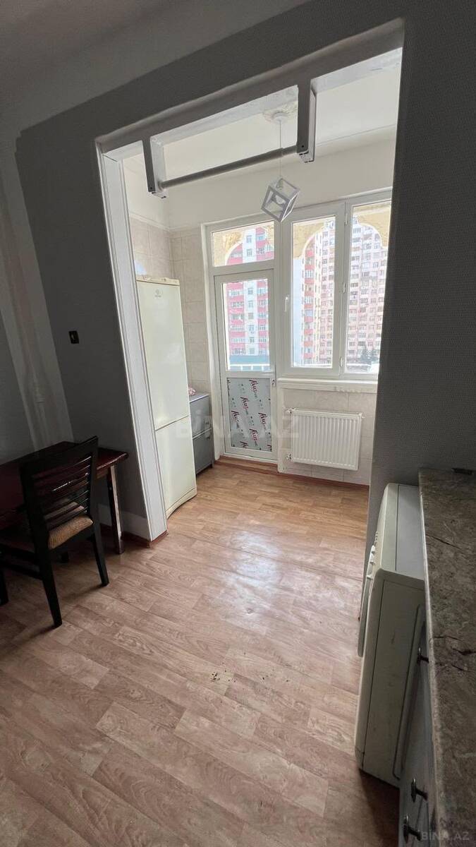2 otaqlı Köhnə tikili, Həzi Aslanov m., Bakı