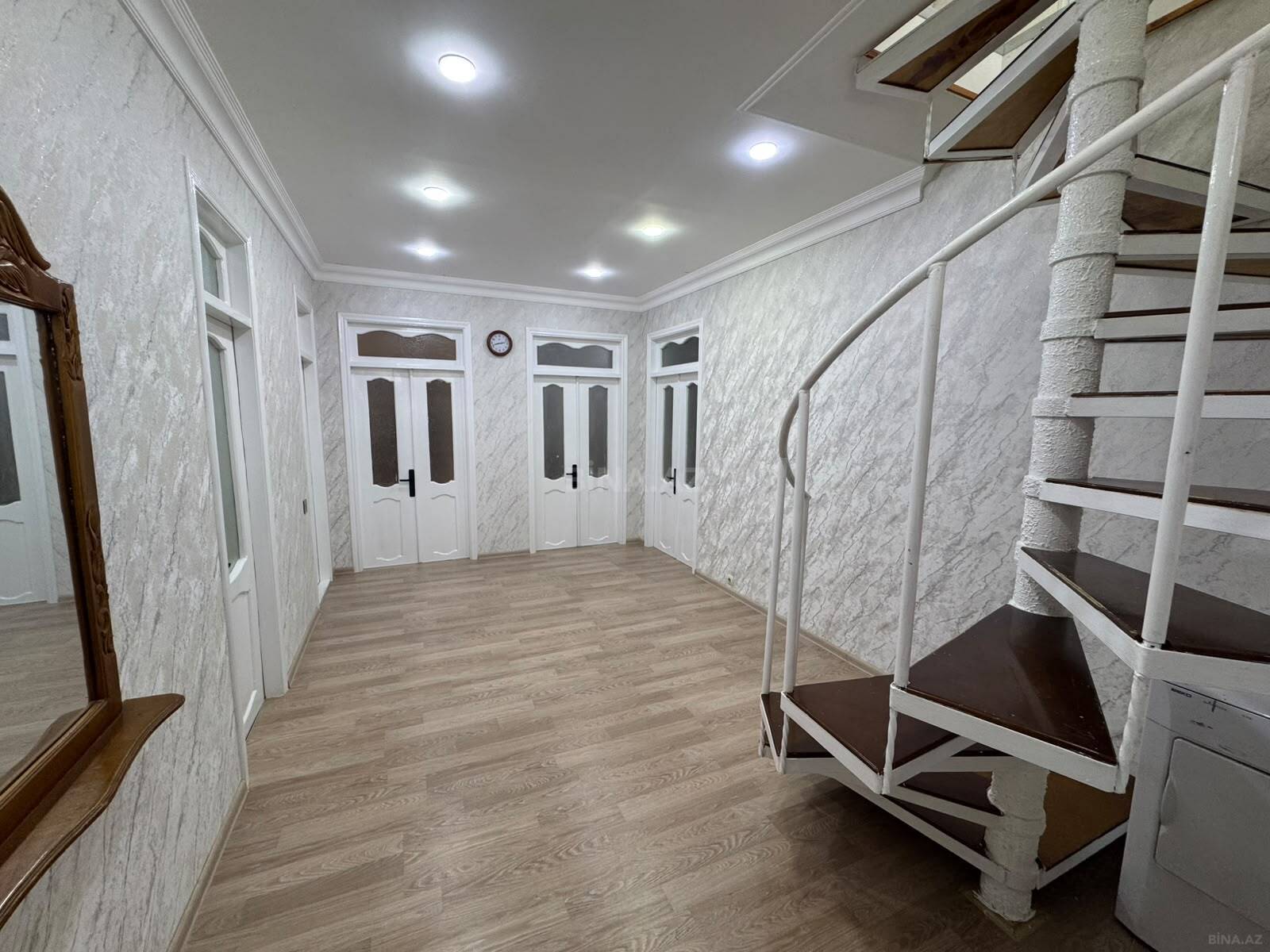 7 otaqlı Həyət evi/Bağ evi, Badamdar q., Bakı