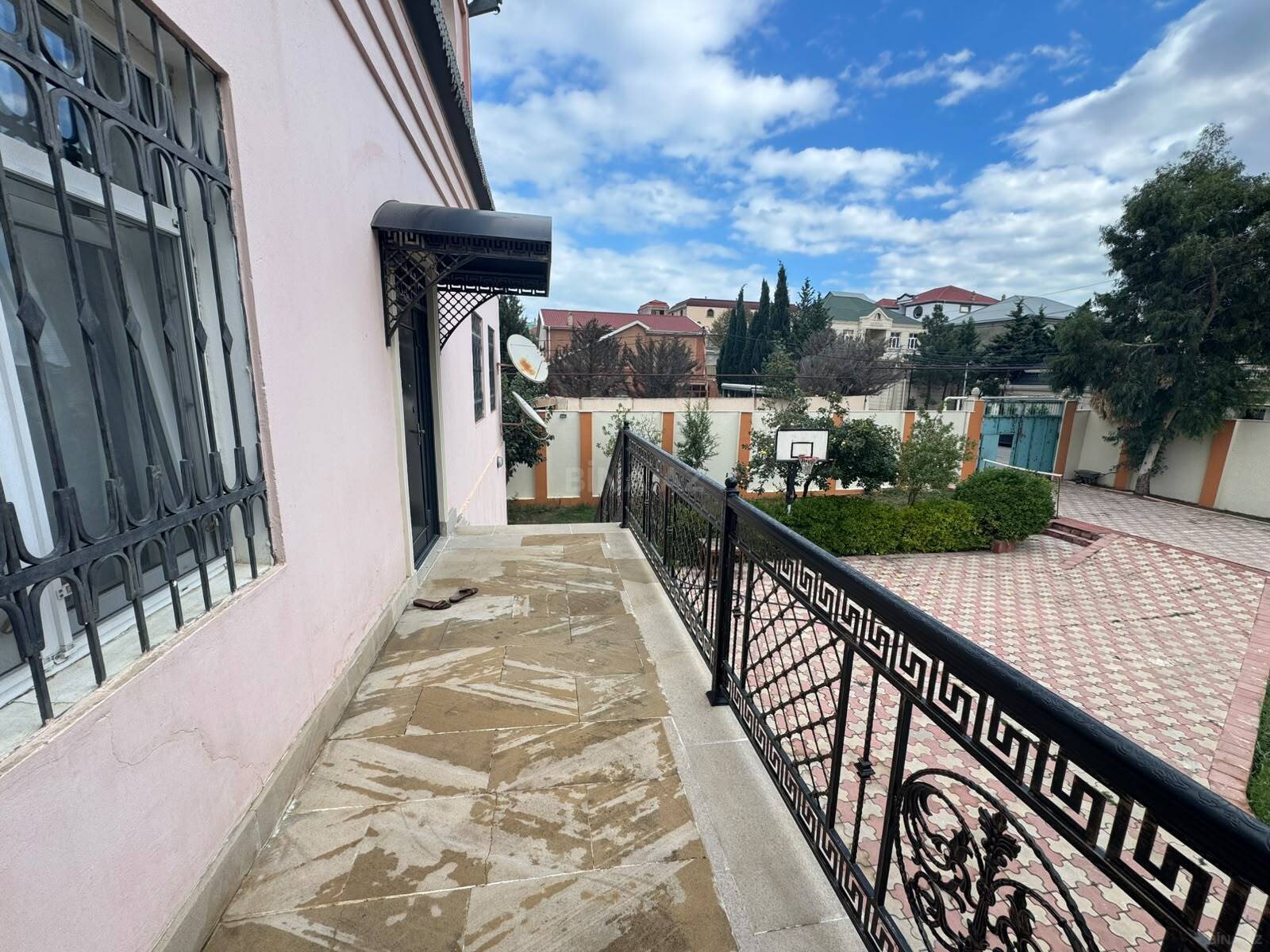 7 otaqlı Həyət evi/Bağ evi, Badamdar q., Bakı