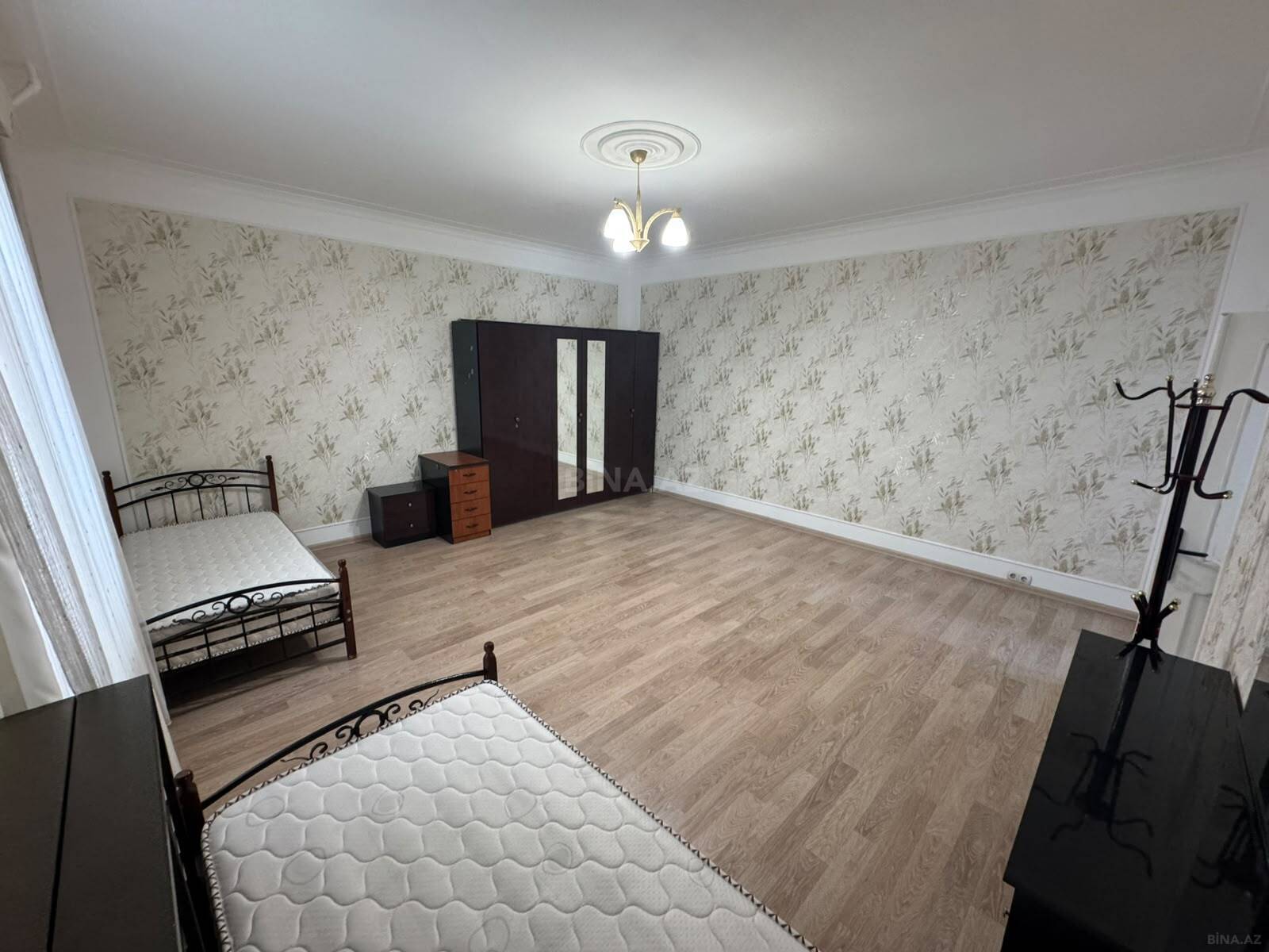 7 otaqlı Həyət evi/Bağ evi, Badamdar q., Bakı