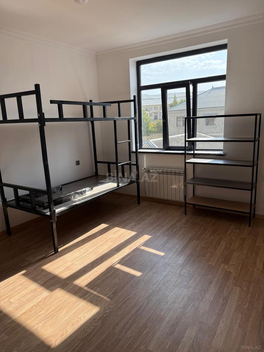 4 otaqlı Köhnə tikili, İnşaatçılar m., Bakı