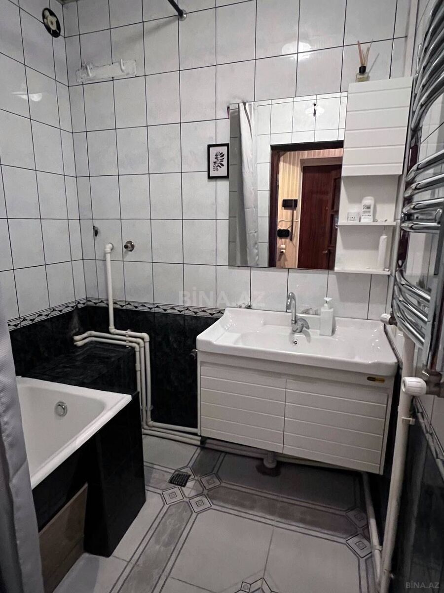 2 otaqlı Köhnə tikili, 28 May m., Bakı