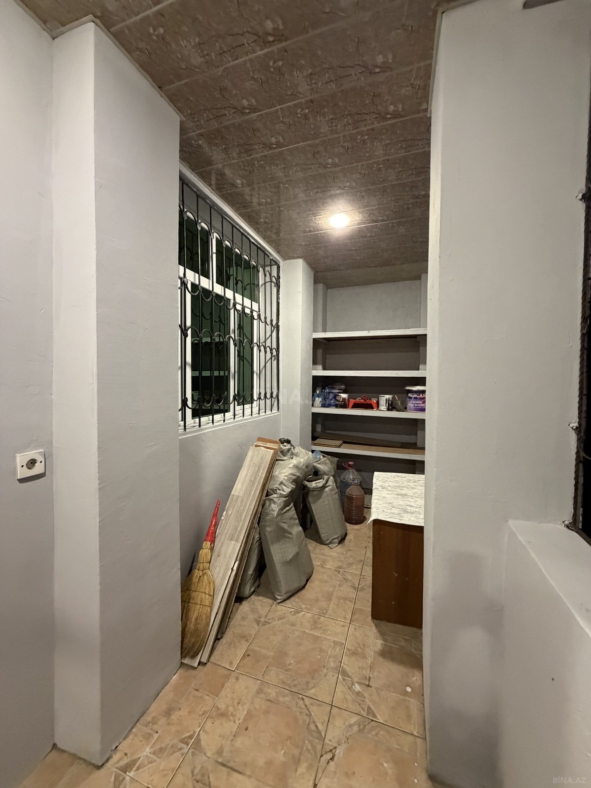 3 otaqlı Köhnə tikili, Həzi Aslanov q., Bakı