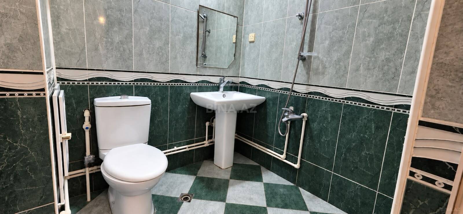 5 otaqlı Köhnə tikili, Yeni Günəşli q., Bakı