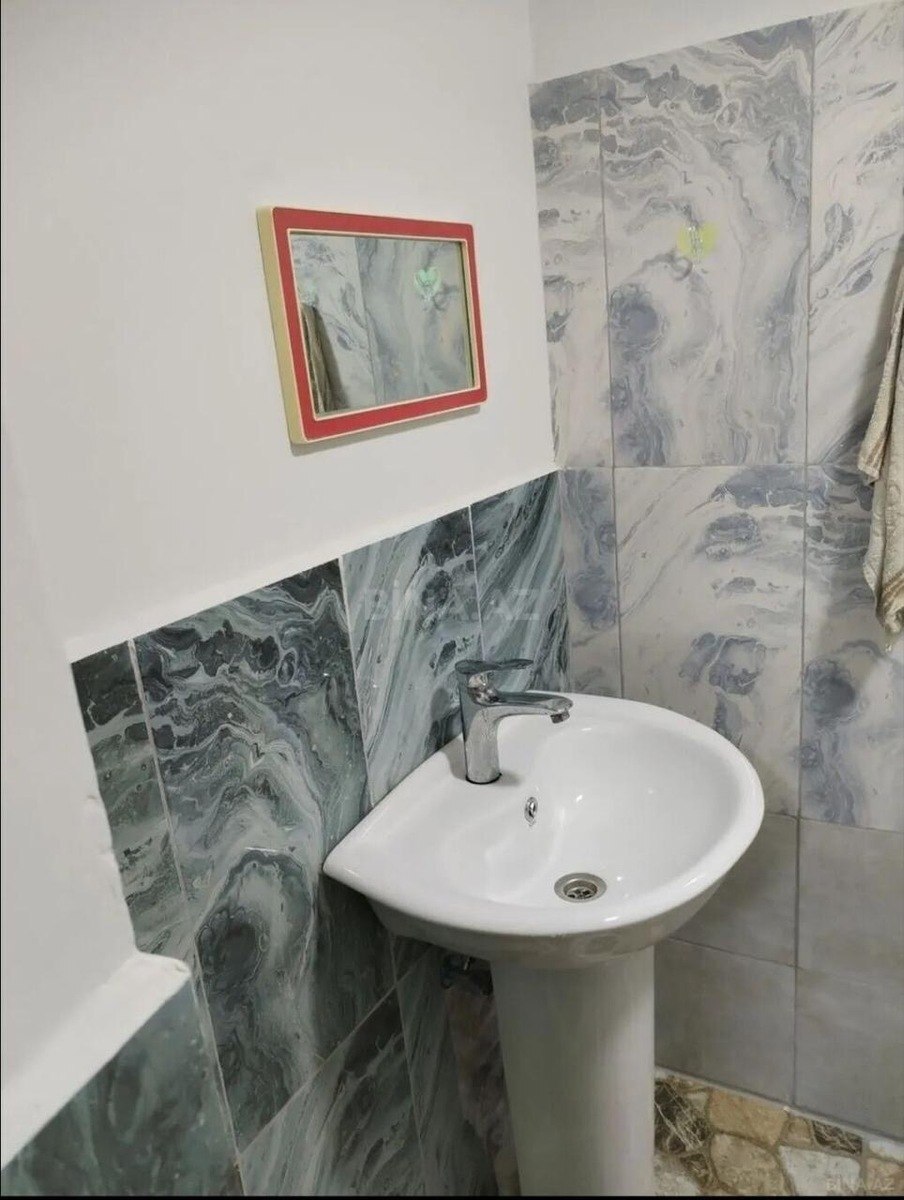 2 otaqlı Həyət evi/Bağ evi, Elmlər Akademiyası m., Bakı
