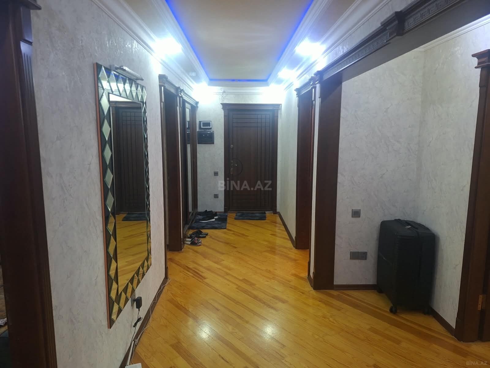 5 otaqlı Köhnə tikili, Qaraçuxur q., Bakı