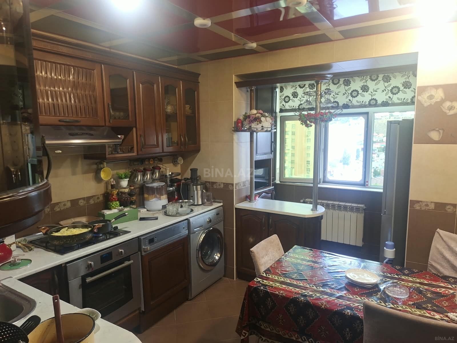 5 otaqlı Köhnə tikili, Qaraçuxur q., Bakı