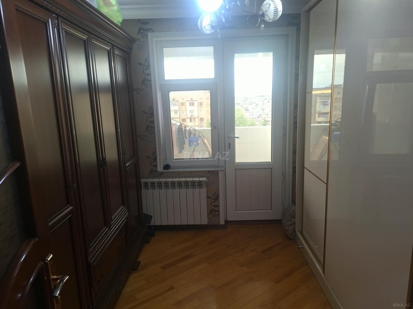 5 otaqlı Köhnə tikili, Qaraçuxur q., Bakı