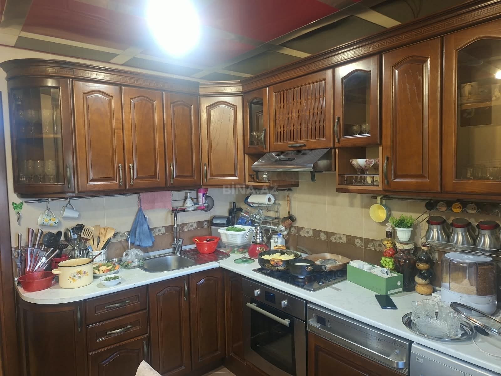5 otaqlı Köhnə tikili, Qaraçuxur q., Bakı