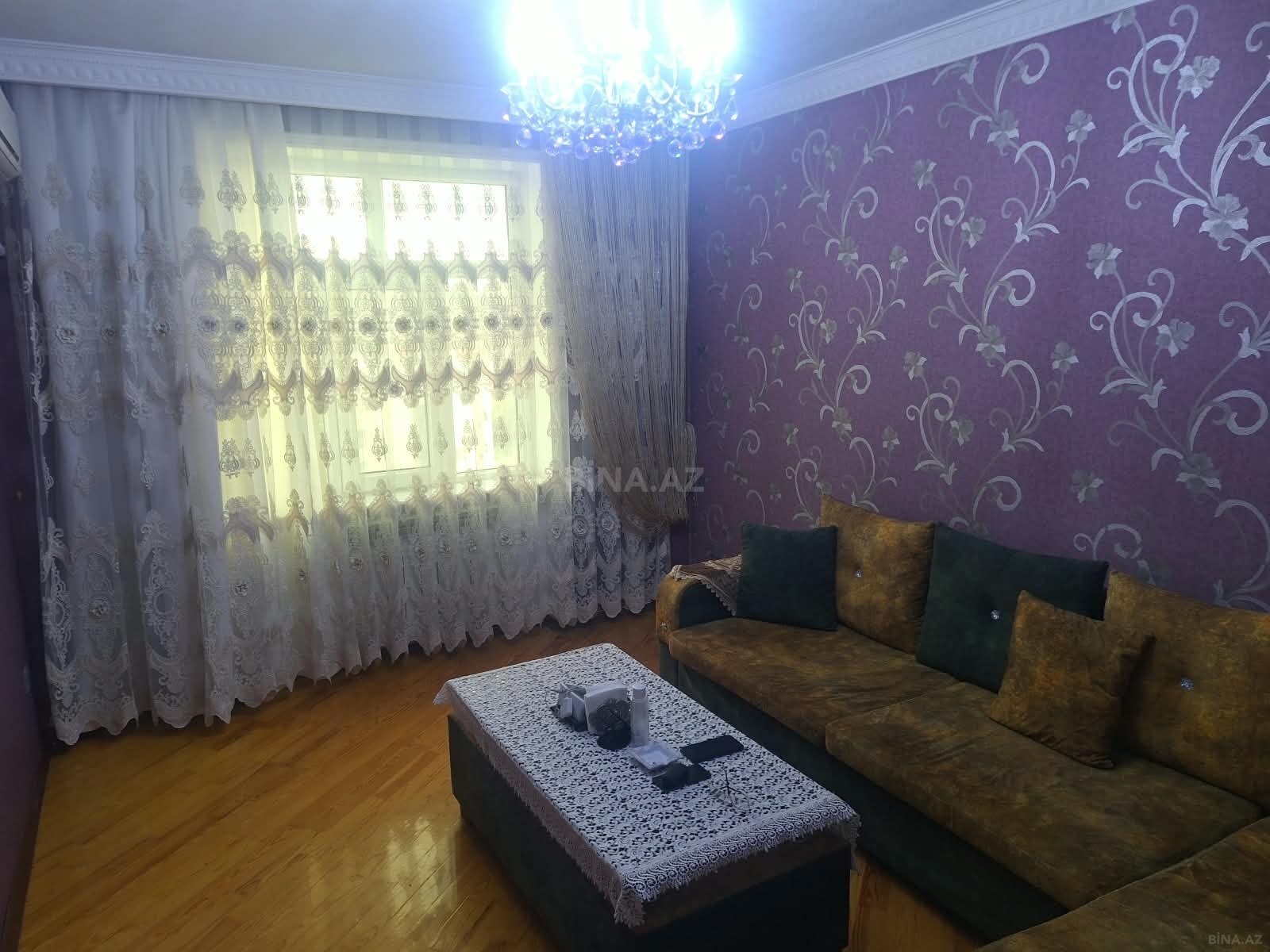 5 otaqlı Köhnə tikili, Qaraçuxur q., Bakı