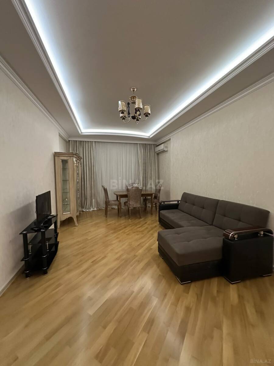 3 otaqlı Yeni tikili, İnşaatçılar m., Bakı