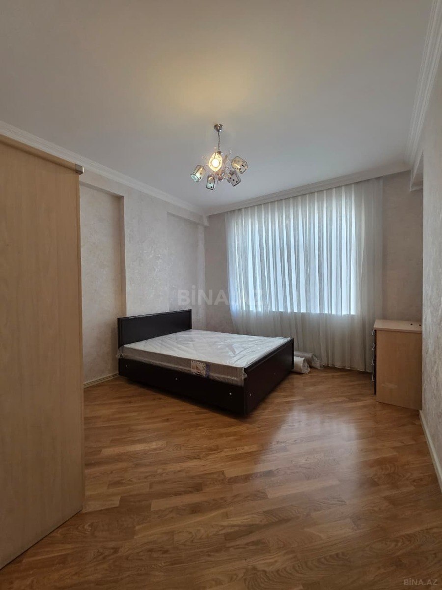 3 otaqlı Yeni tikili, İnşaatçılar m., Bakı