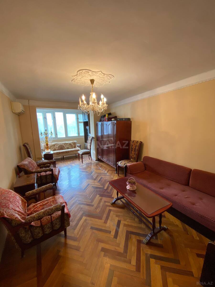 3 otaqlı Köhnə tikili, İnşaatçılar m., Bakı