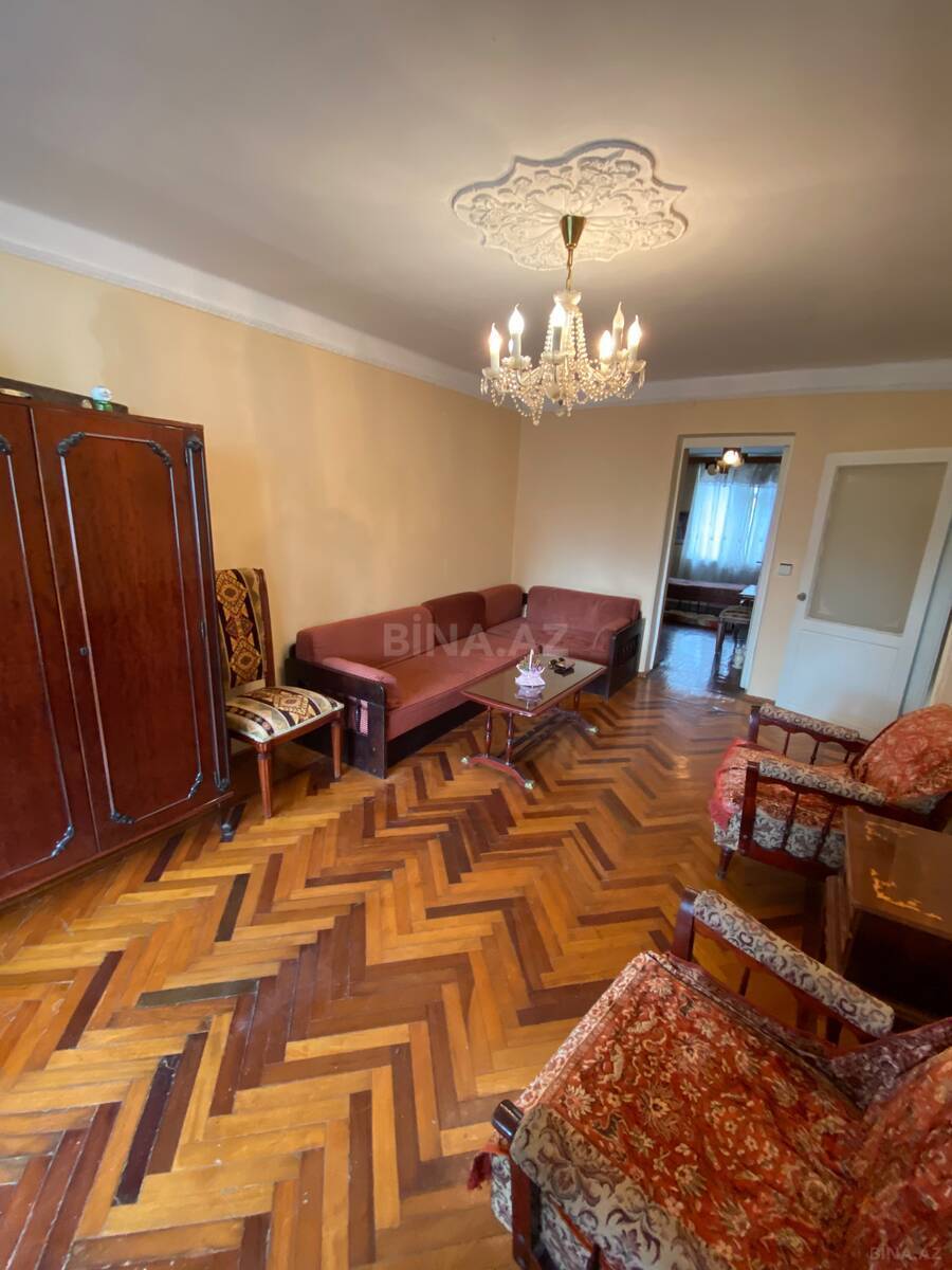 3 otaqlı Köhnə tikili, İnşaatçılar m., Bakı