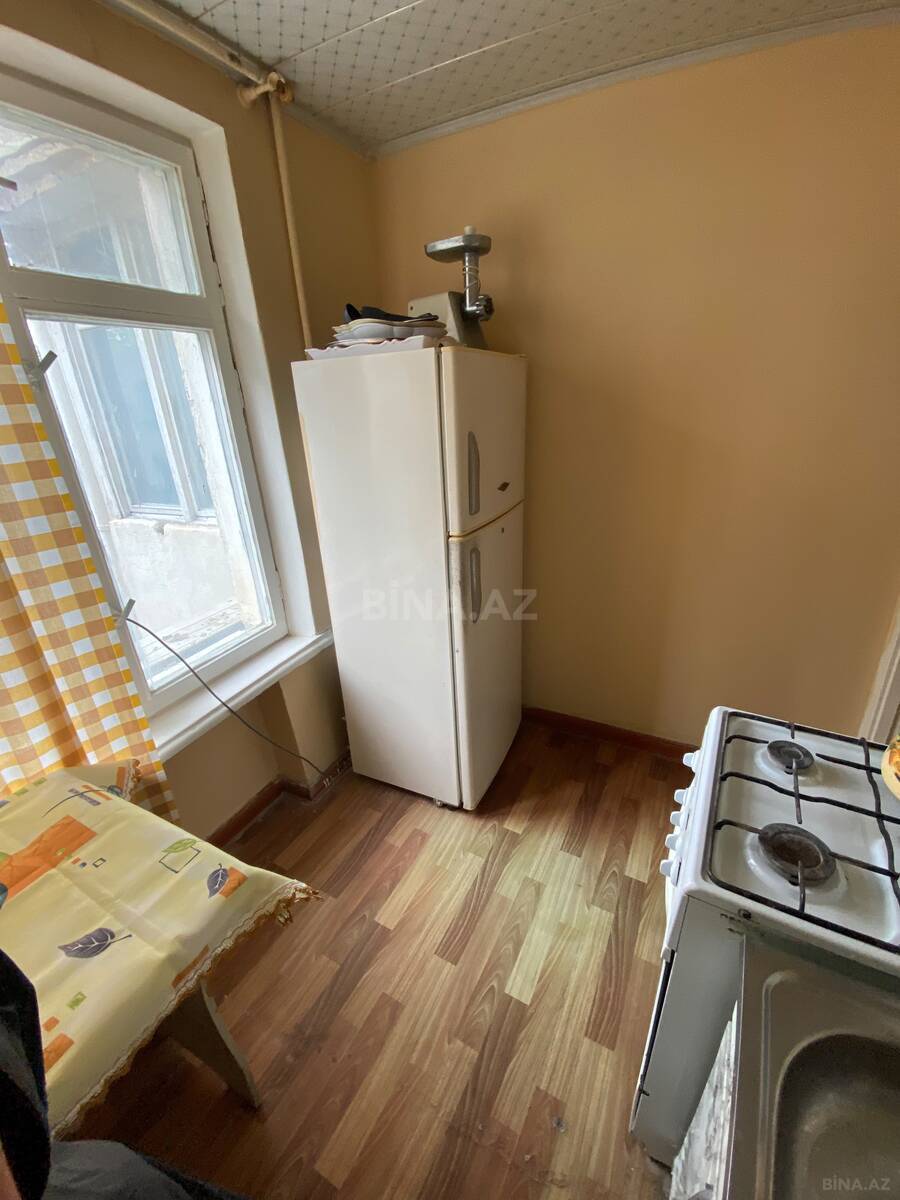 3 otaqlı Köhnə tikili, İnşaatçılar m., Bakı
