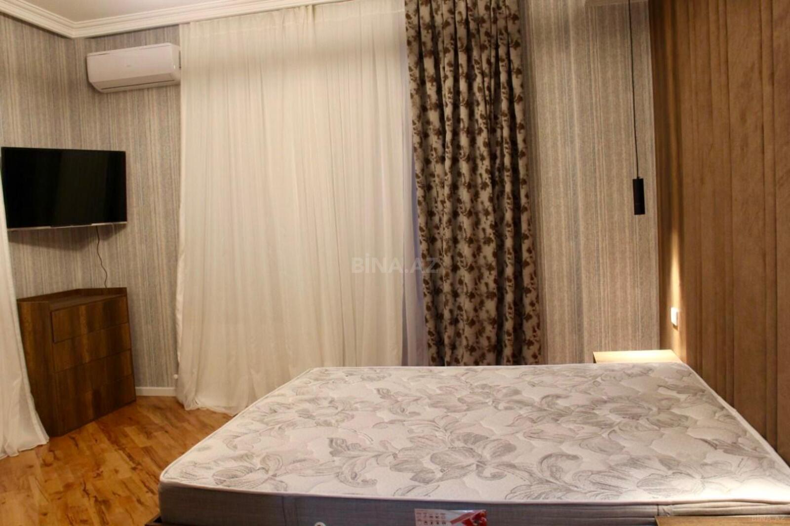 4 otaqlı Yeni tikili, Elmlər Akademiyası m., Bakı