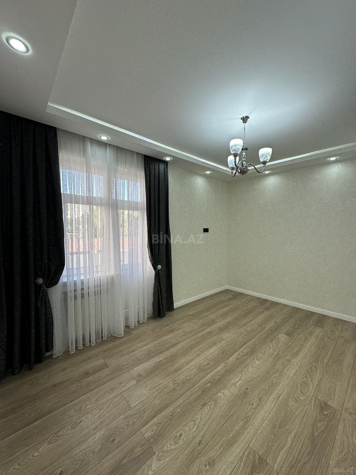 2 otaqlı Köhnə tikili, Həzi Aslanov m., Bakı