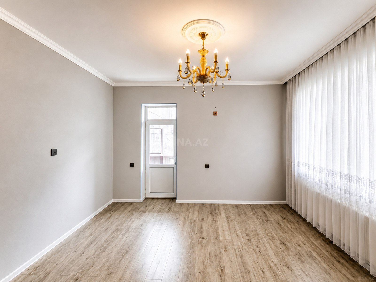 2 otaqlı Köhnə tikili, 28 May m., Bakı