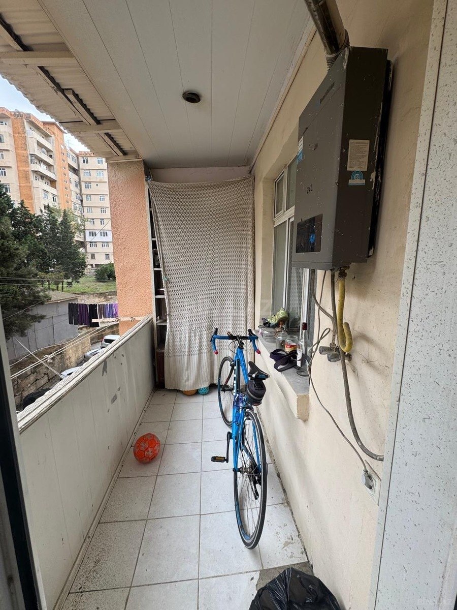 3 otaqlı Köhnə tikili, Yeni Günəşli q., Bakı