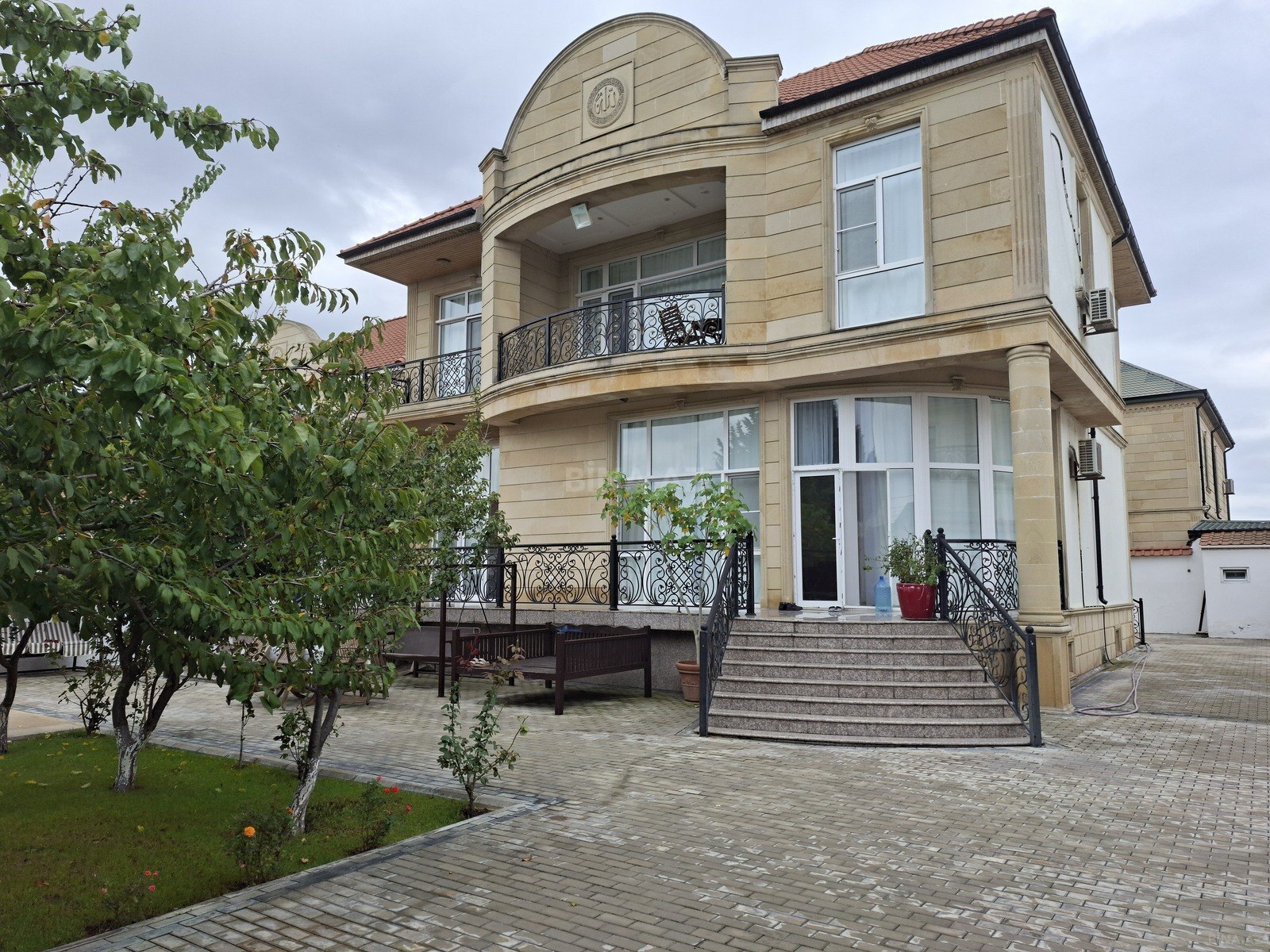 5 otaqlı Həyət evi/Bağ evi, Şüvəlan q., Bakı