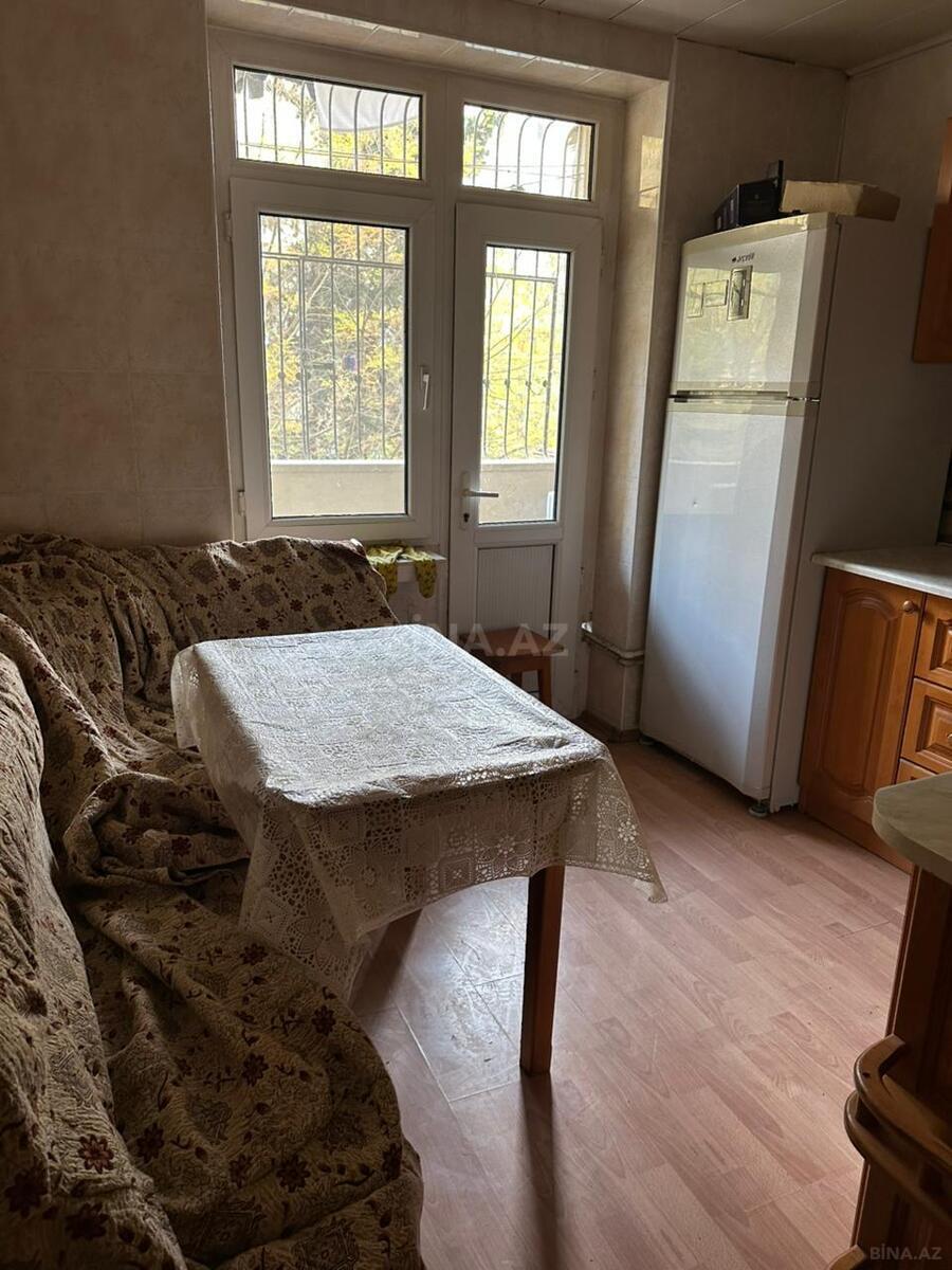 3 otaqlı Köhnə tikili, Azadlıq Prospekti m., Bakı
