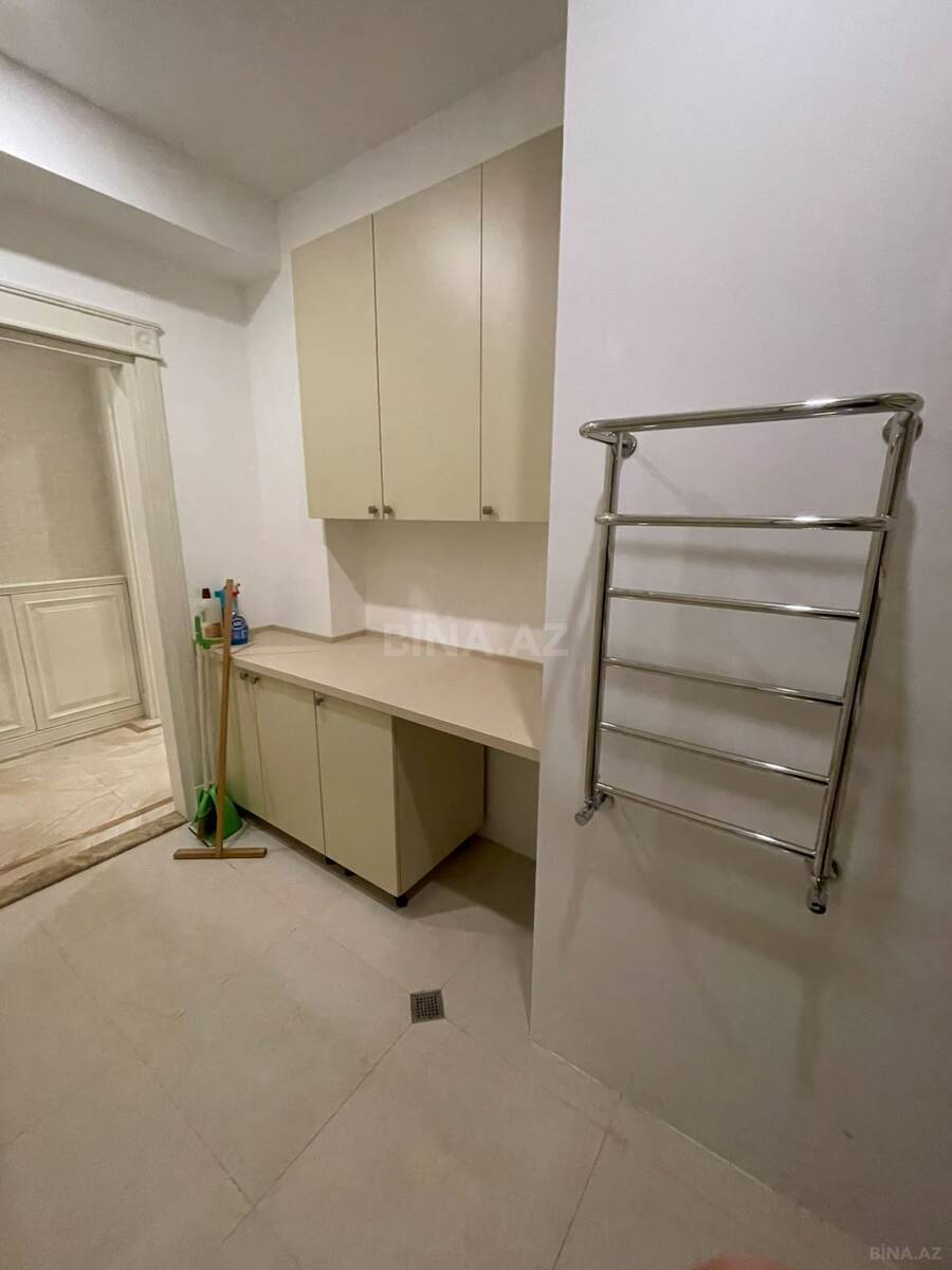 6 otaqlı Yeni tikili, Elmlər Akademiyası m., Bakı