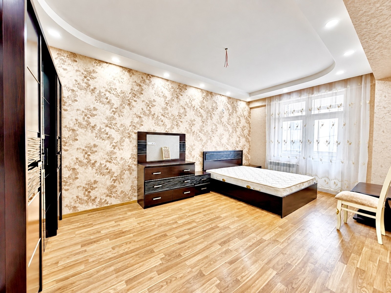 2 otaqlı Yeni tikili, Qara Qarayev m., Bakı