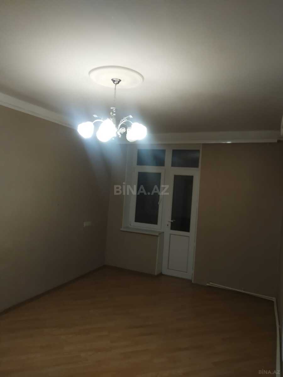 2 otaqlı Köhnə tikili, Bakıxanov q., Bakı