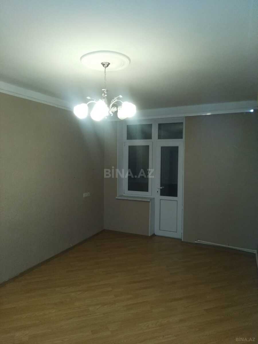 2 otaqlı Köhnə tikili, Bakıxanov q., Bakı