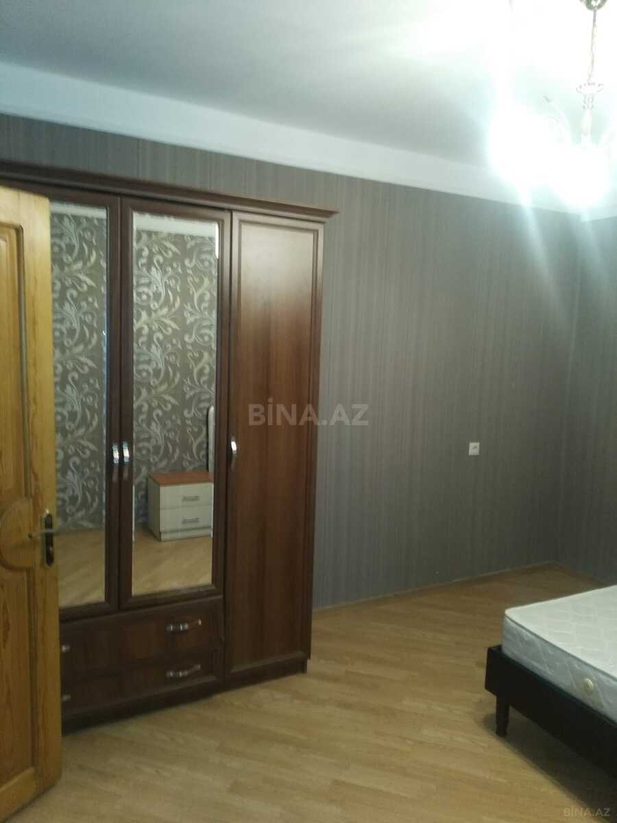 2 otaqlı Köhnə tikili, Bakıxanov q., Bakı