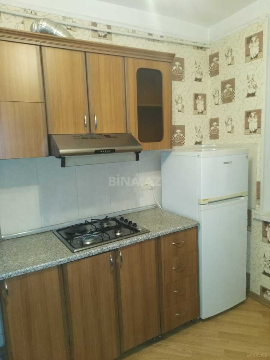 2 otaqlı Köhnə tikili, Bakıxanov q., Bakı
