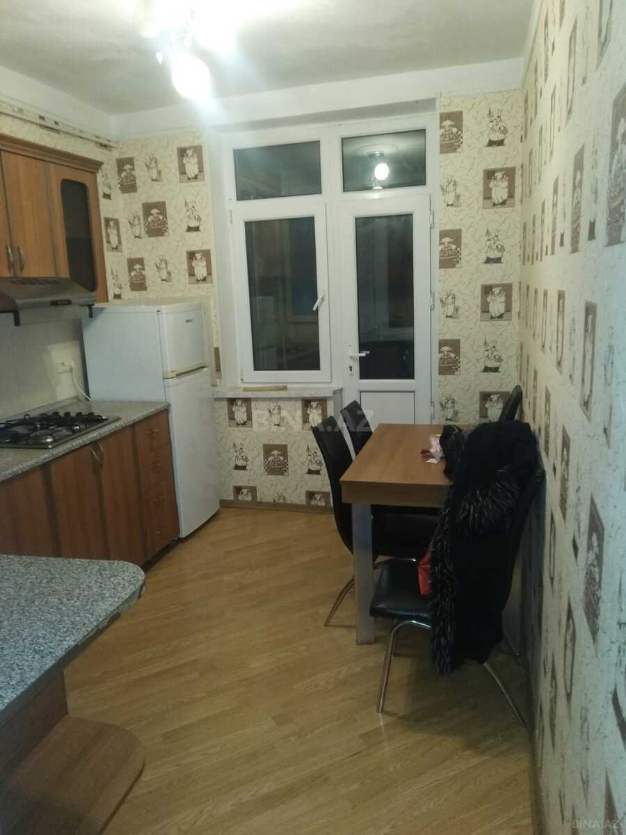 2 otaqlı Köhnə tikili, Bakıxanov q., Bakı