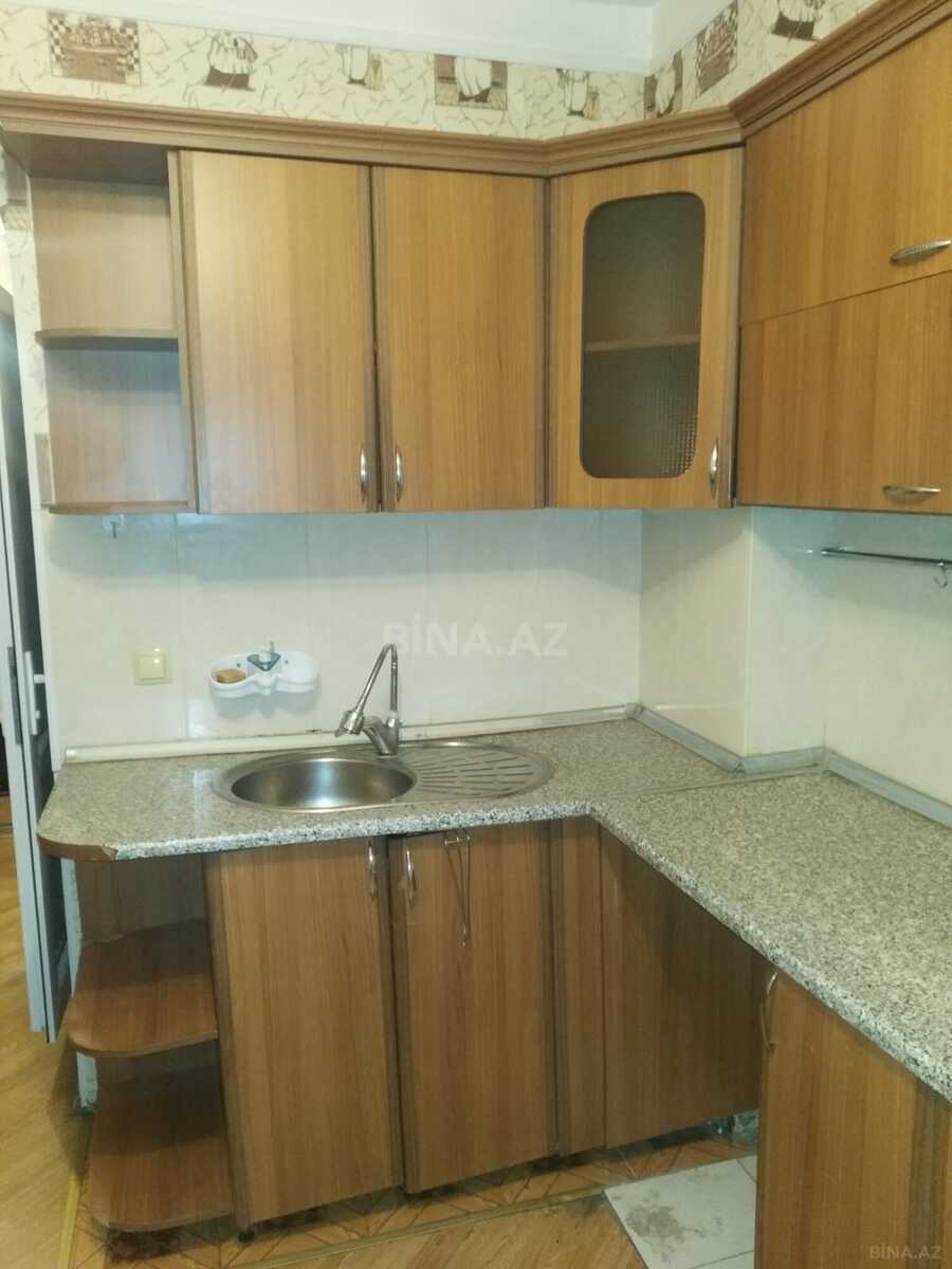 2 otaqlı Köhnə tikili, Bakıxanov q., Bakı
