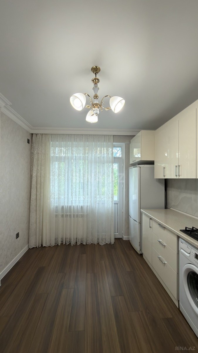 2 otaqlı Köhnə tikili, Əhmədli m., Bakı