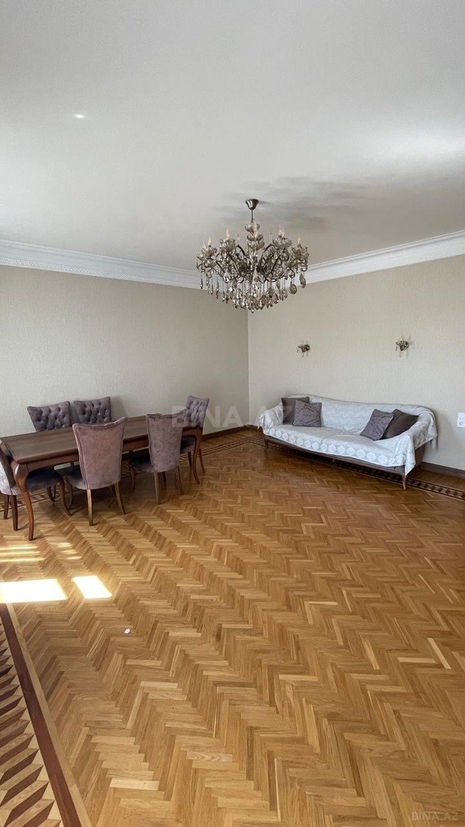 3 otaqlı Köhnə tikili, İçəri Şəhər m., Bakı