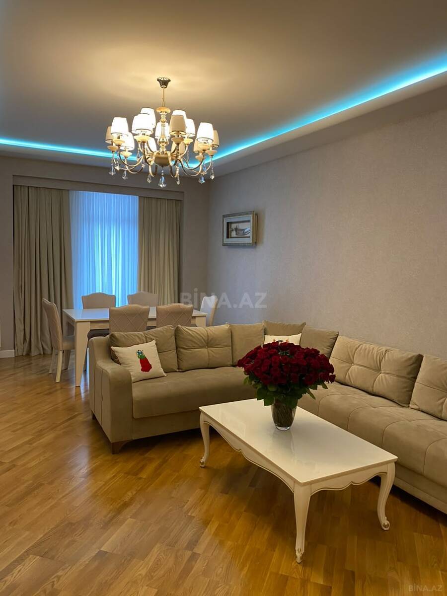 2 otaqlı Yeni tikili, 8 Noyabr m., Bakı