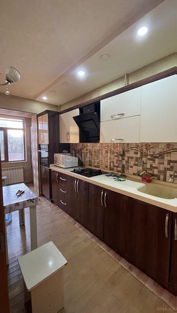 2 otaqlı Köhnə tikili, 28 May m., Bakı