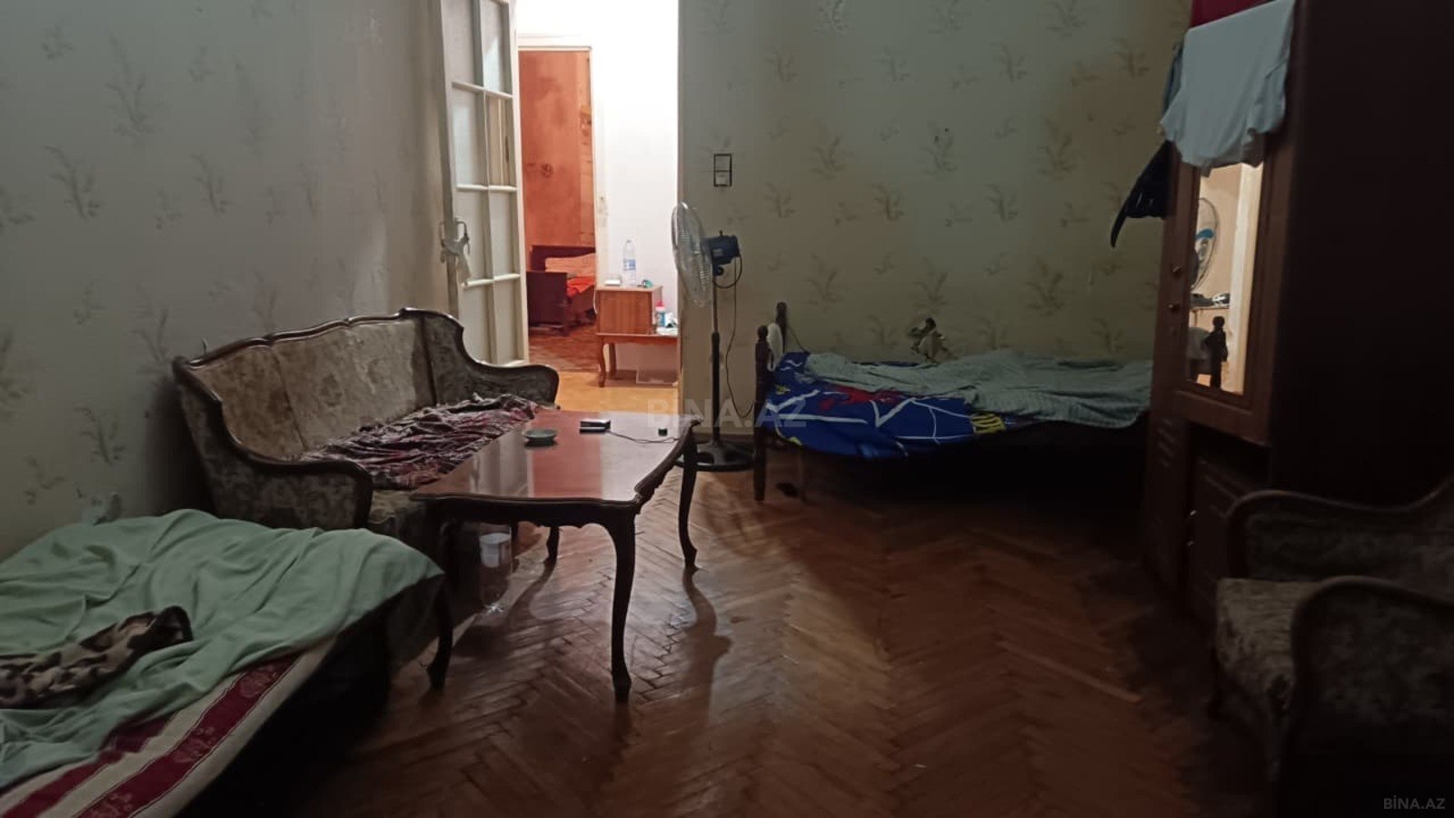 2 otaqlı Köhnə tikili, Elmlər Akademiyası m., Bakı