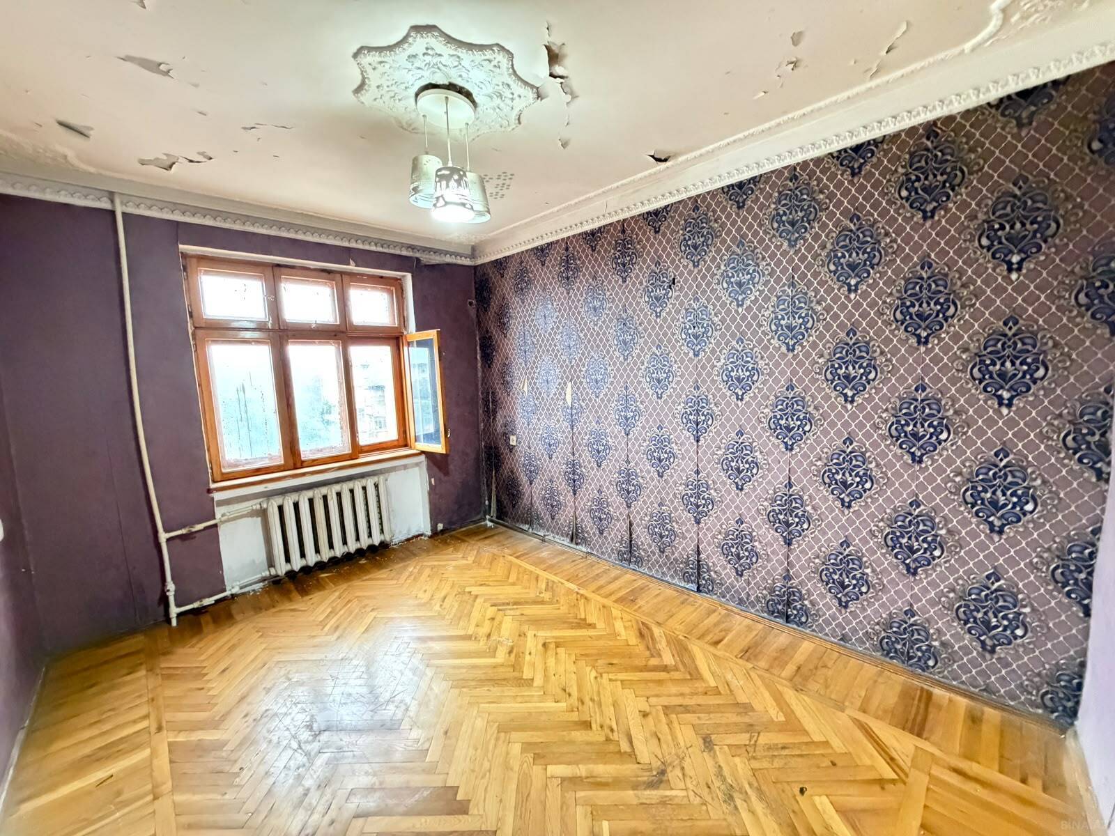 3 otaqlı Köhnə tikili, Neftçilər m., Bakı