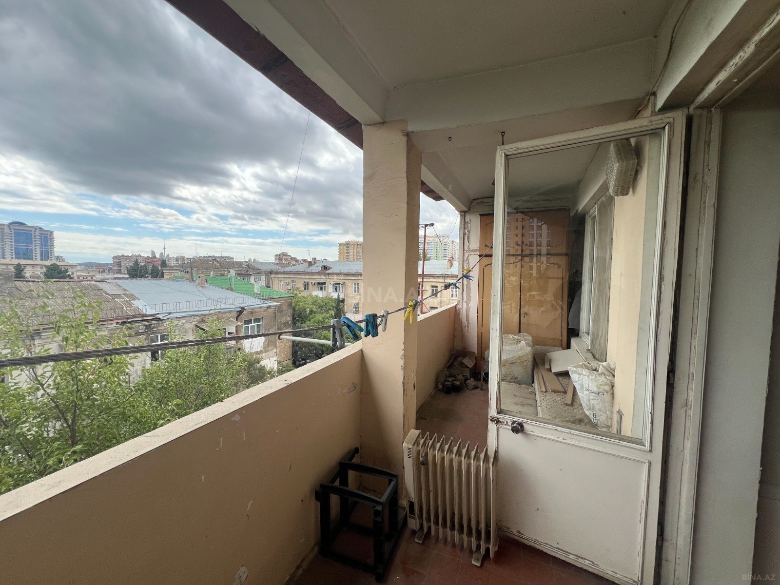 4 otaqlı Köhnə tikili, Nəsimi r., Bakı