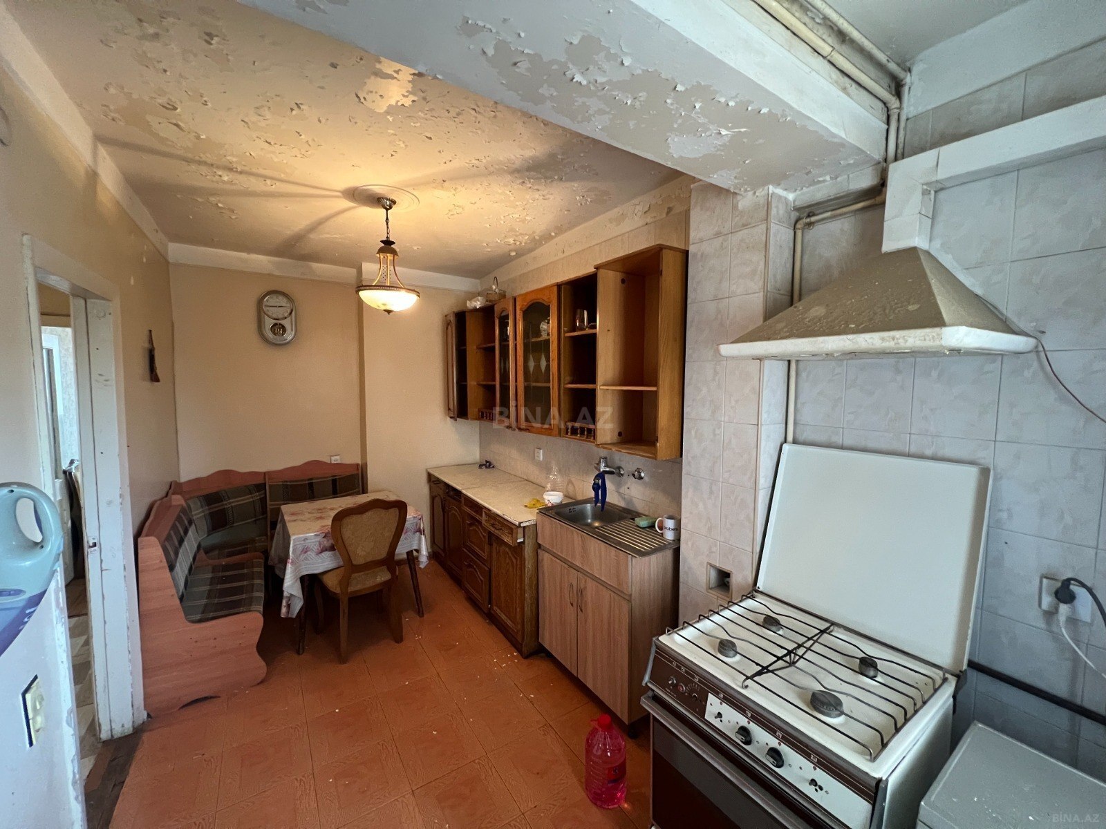 4 otaqlı Köhnə tikili, Nəsimi r., Bakı