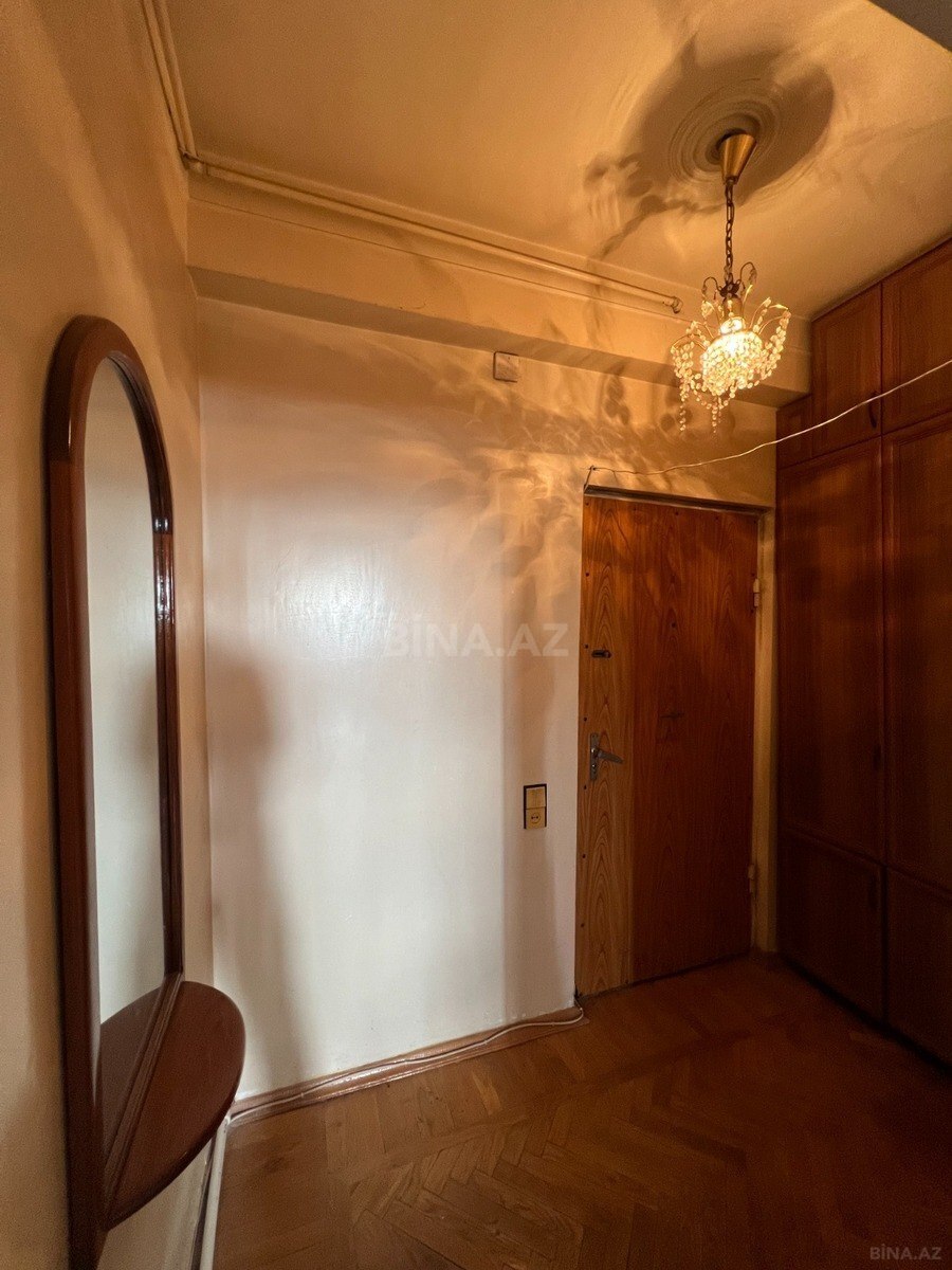 4 otaqlı Köhnə tikili, Nəsimi r., Bakı