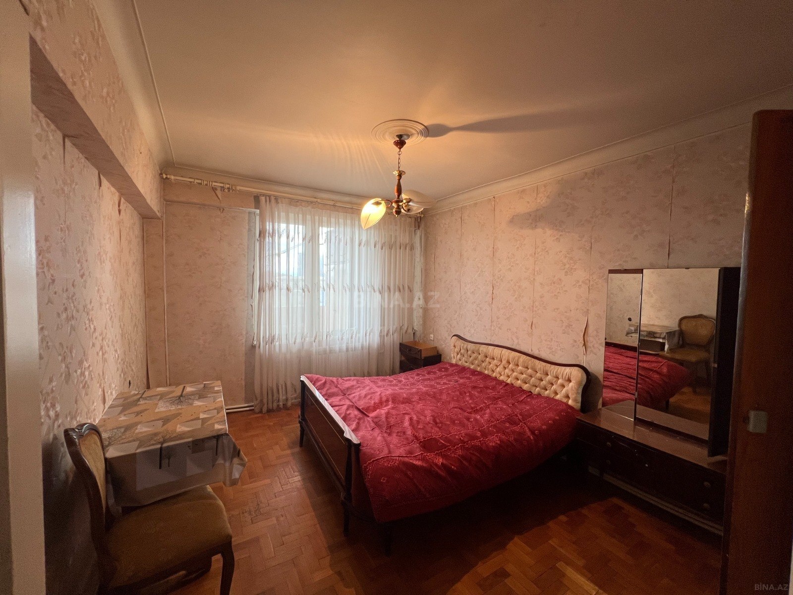4 otaqlı Köhnə tikili, Nəsimi r., Bakı